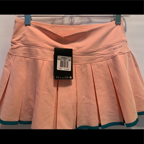 NWT Nike Women’s Pleated Skort
